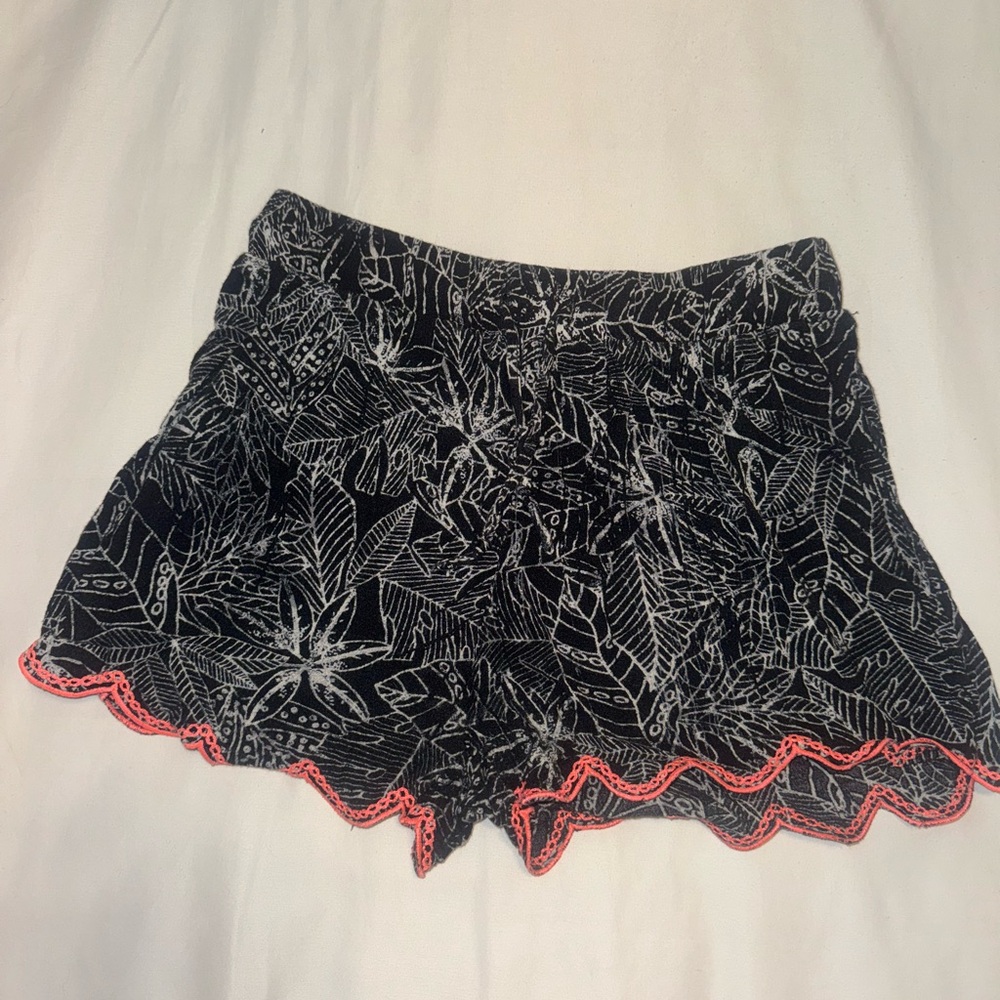 Mossimo Supply Co. Monochrome Leaf Print Shorts